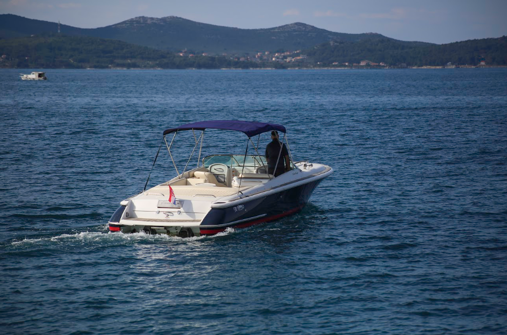Chris Craft 28 Corsair | 4