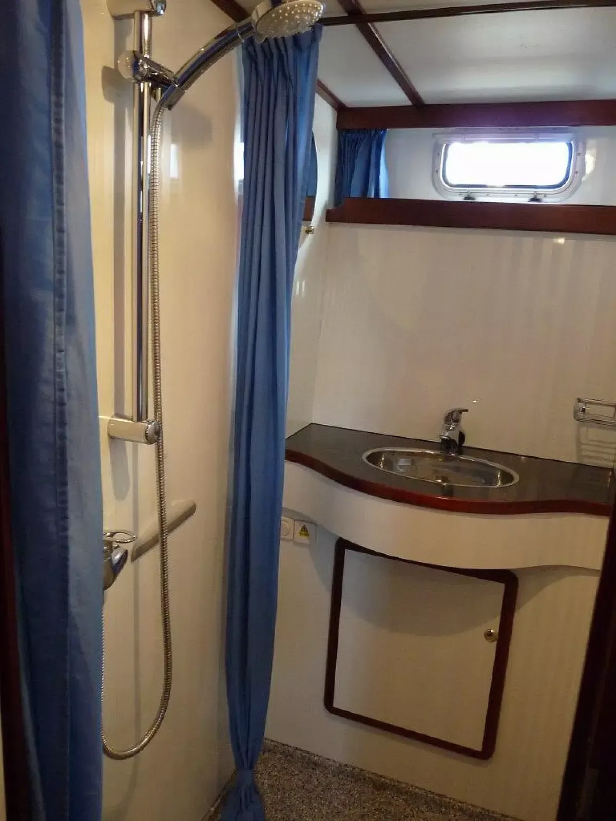 Nowee Novi 42 | Orion