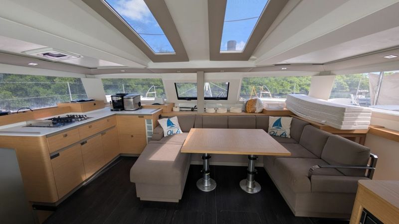 Fountaine Pajot Elba 45 | Ola 2