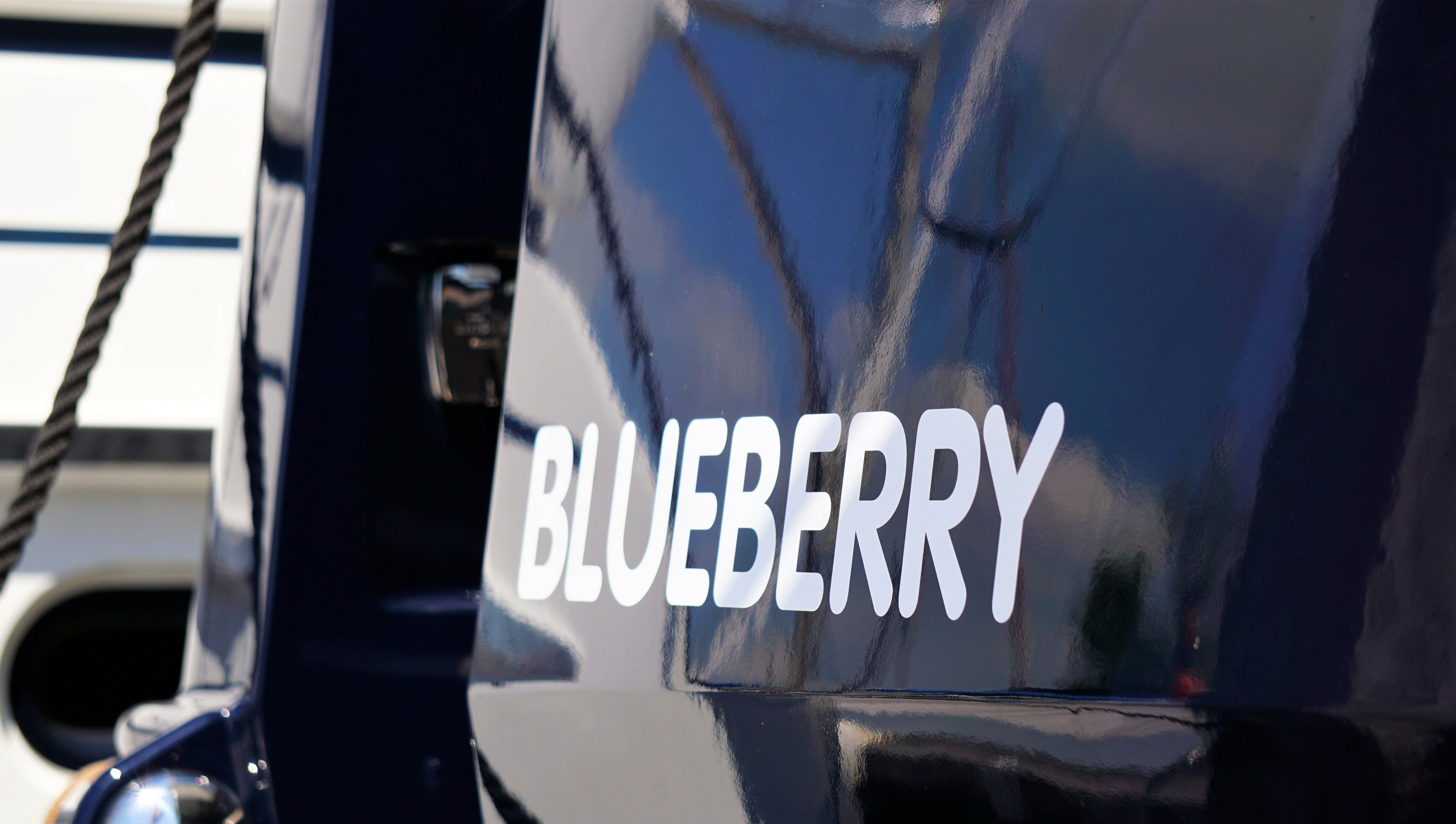 Linssen Grand Sturdy 500 AC Variotop | Blueberry