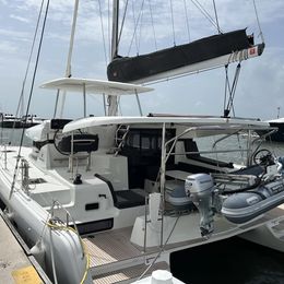 Lagoon 42 | Fine Girl