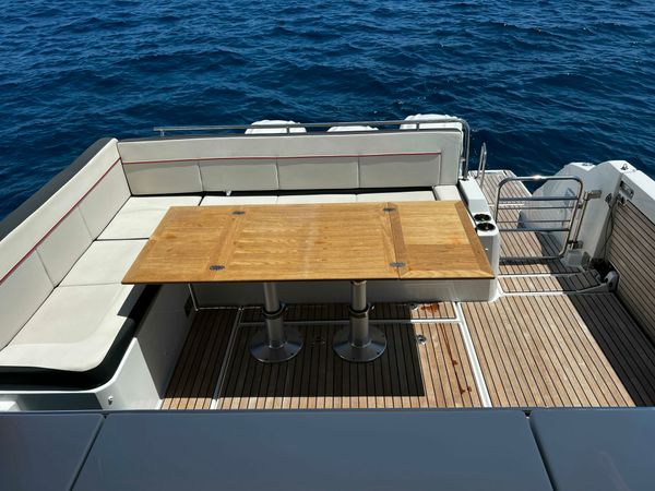 Jeanneau Cap Camarat 12.50 WA | Moriarty