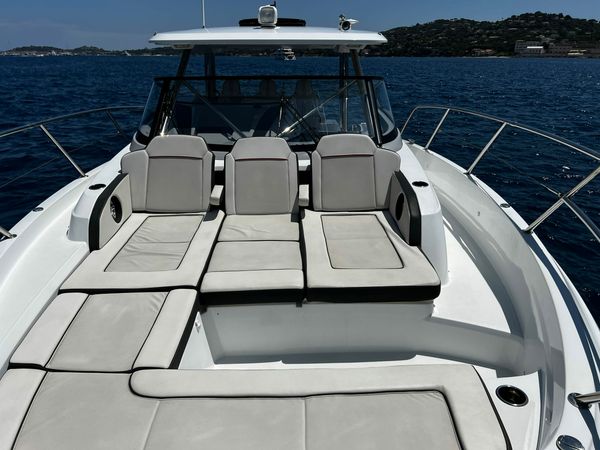 Jeanneau Cap Camarat 12.50 WA | Moriarty