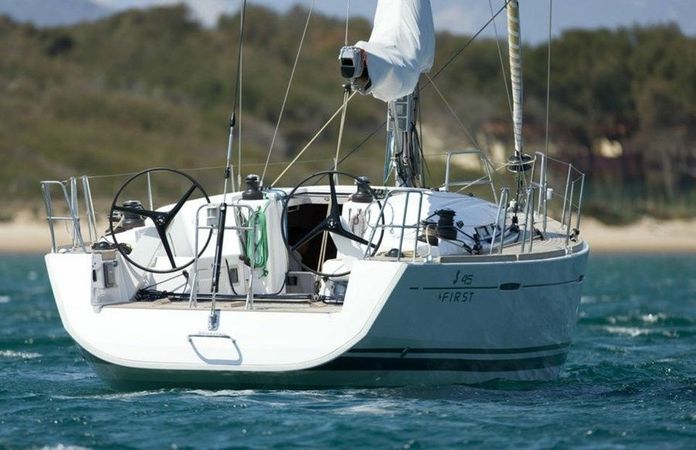 Beneteau First 45 | Blue Angel
