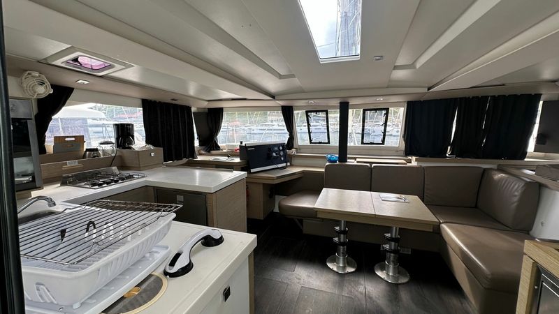 Fountaine Pajot Astrea 42 | Ondine