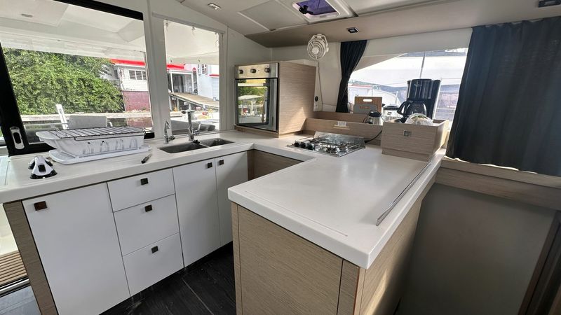 Fountaine Pajot Astrea 42 | Ondine
