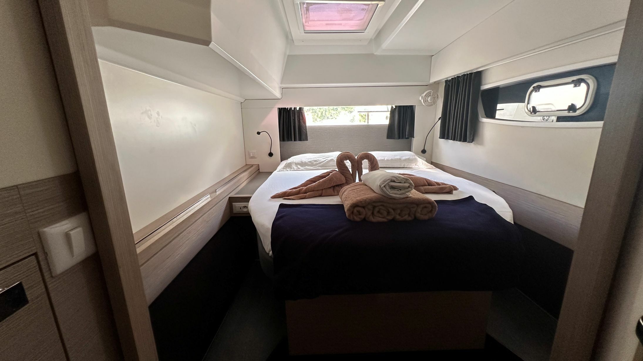 Fountaine Pajot Astrea 42 | Ondine