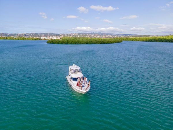 Sea Ray 480 Sedan | Empress Kool Runnings