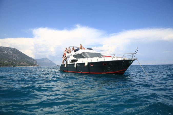 Custom Built 49 | Amphora