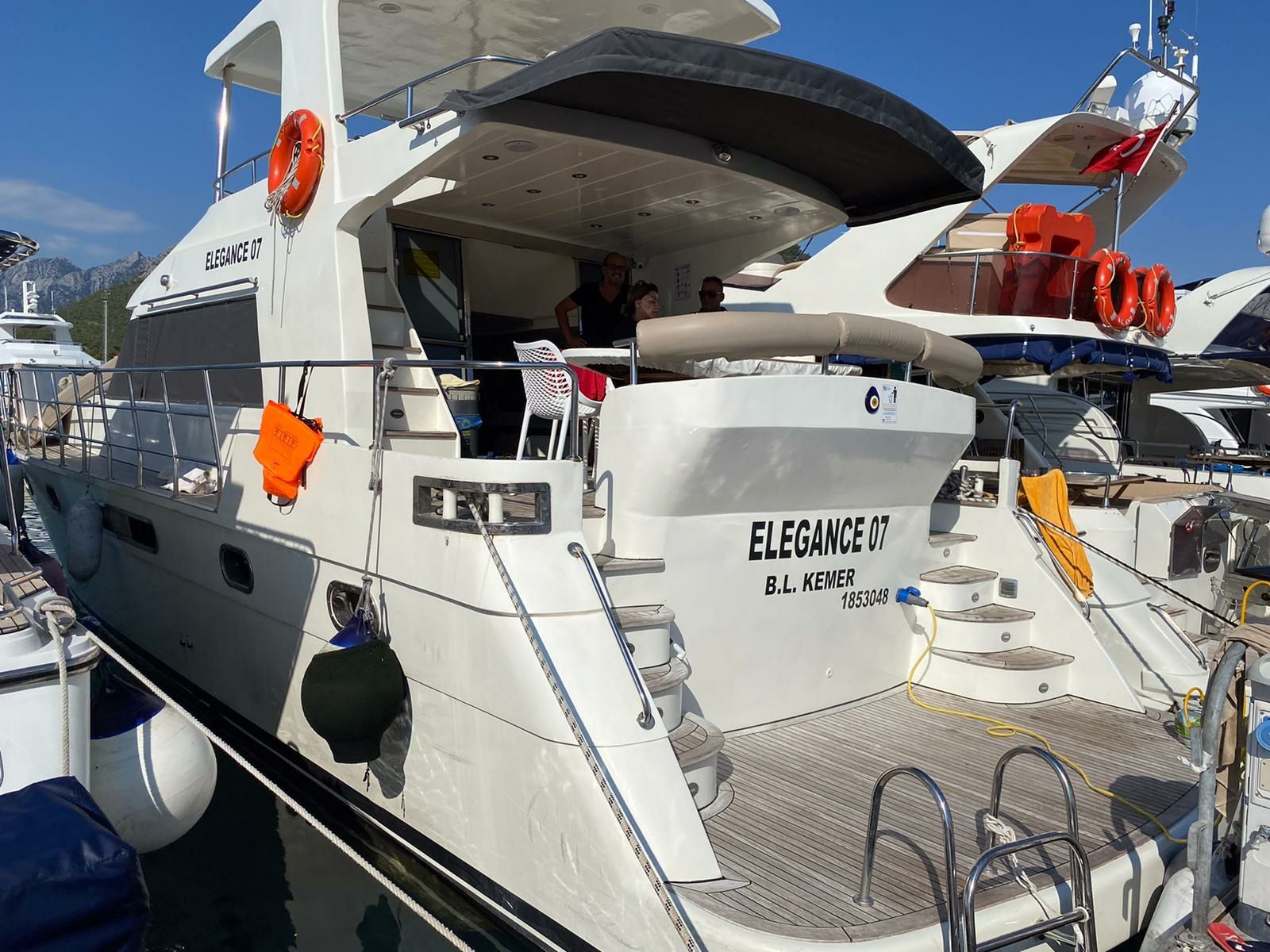 Custom Built 59 | Elegance 07