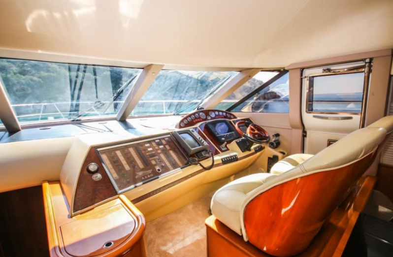 Princess 61 | Dela Mare