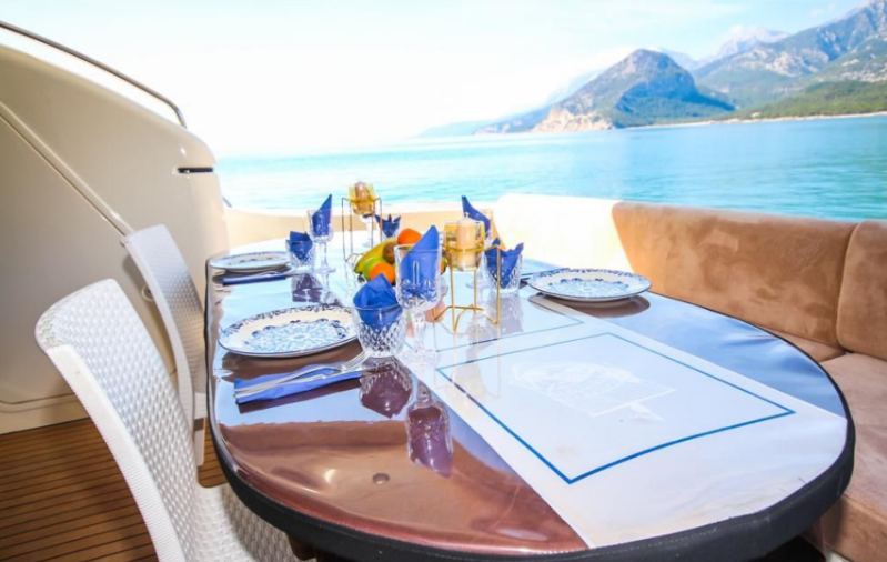 Princess 61 | Dela Mare