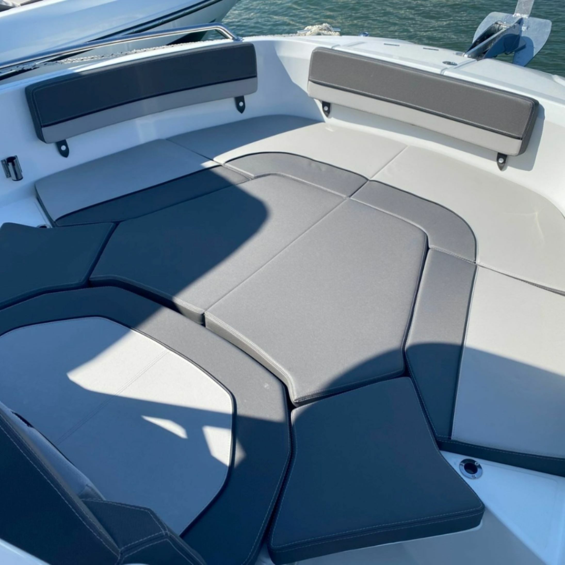 Jeanneau Cap Camarat 7.5 CC | Palm Beach