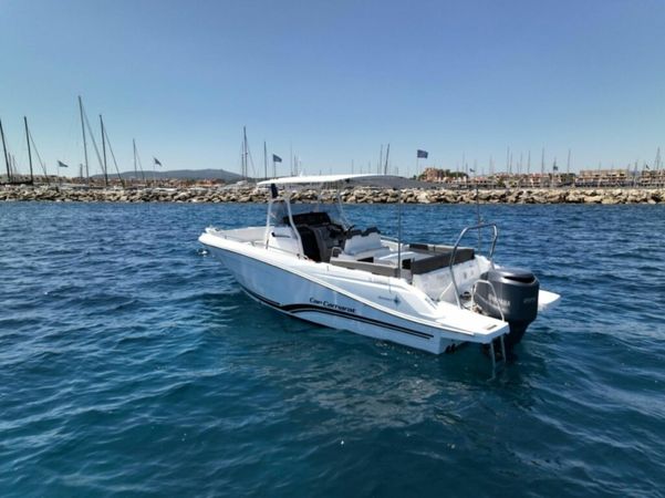 Jeanneau Cap Camarat 7.5 CC | Palm Beach