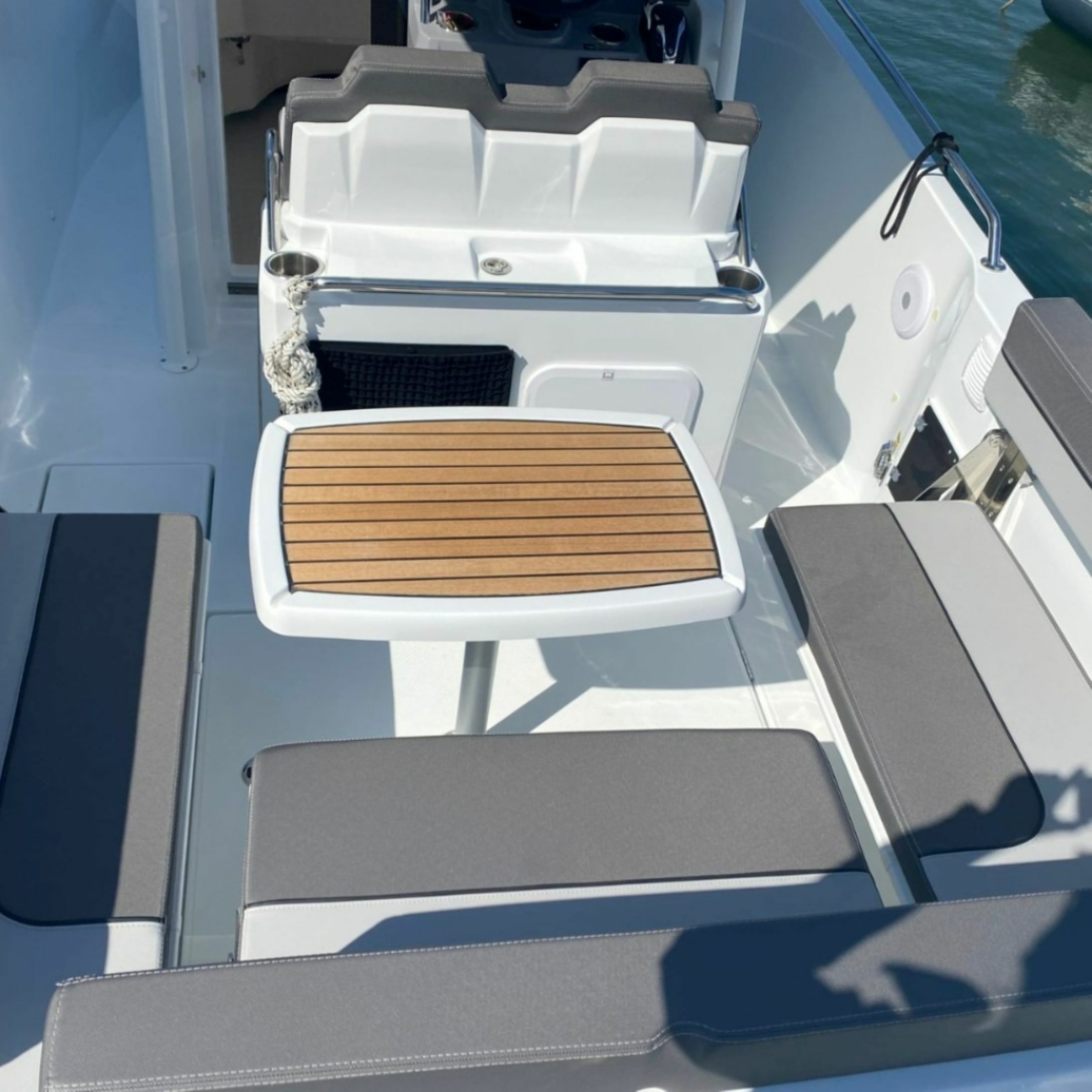 Jeanneau Cap Camarat 7.5 CC | Palm Beach