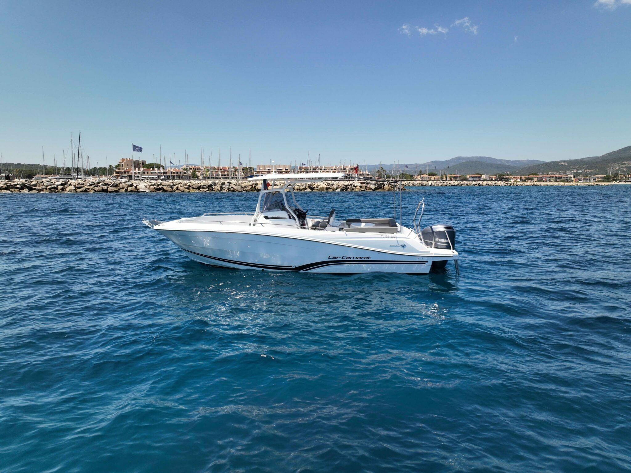 Jeanneau Cap Camarat 7.5 CC | Islamorada