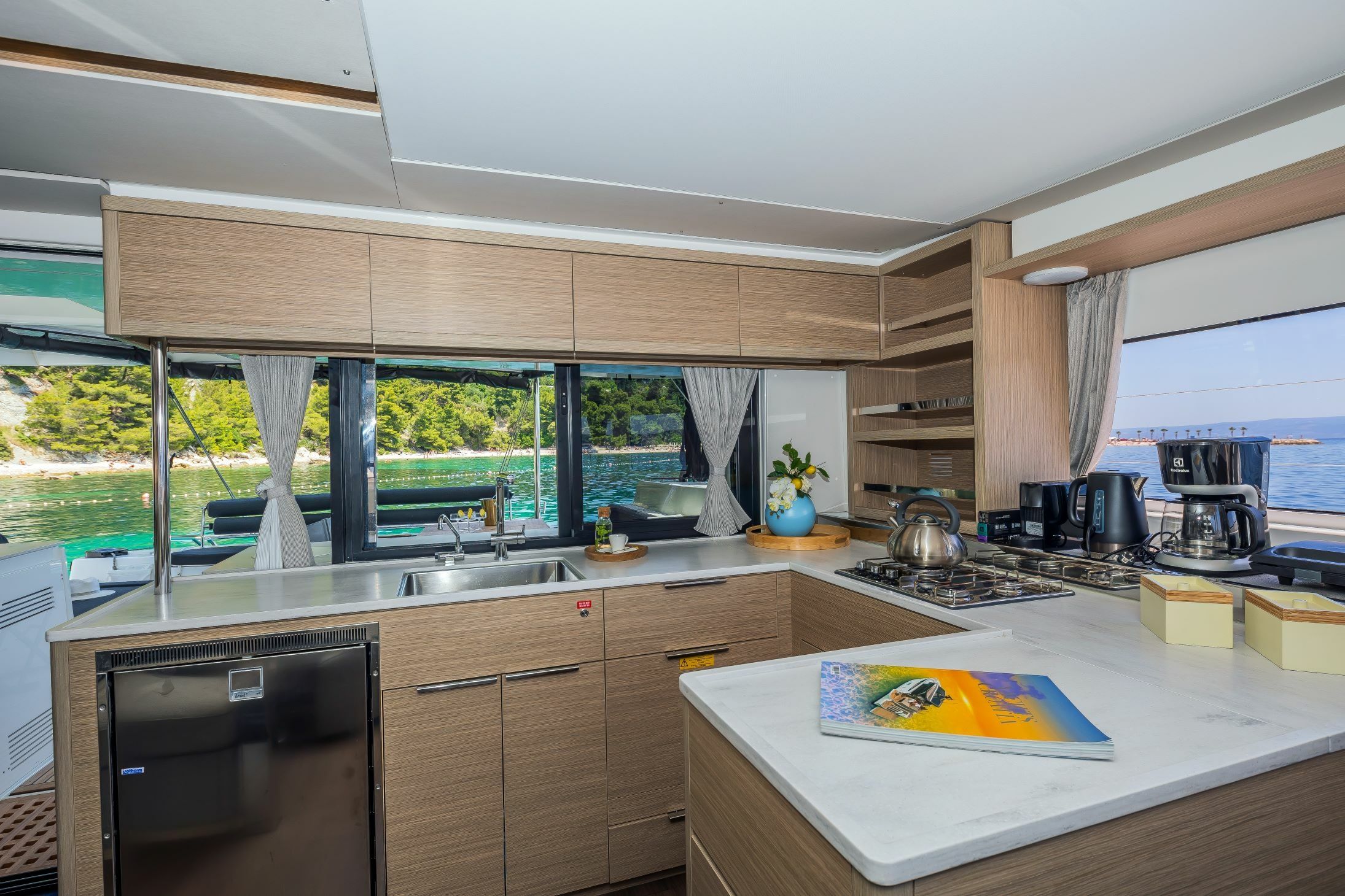 Lagoon 46 | Big Blue