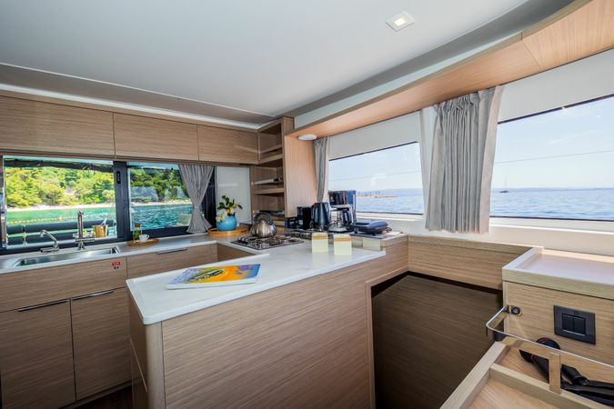 Lagoon 46 | Big Blue