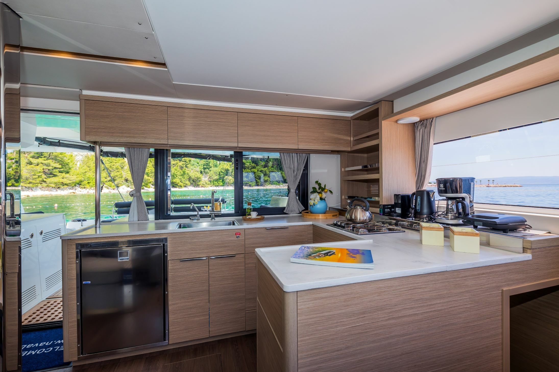 Lagoon 46 | Big Blue