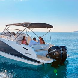 Quicksilver 875 | Sundeck 22