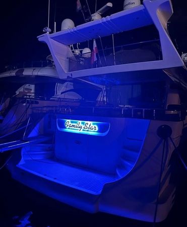 Astondoa 68 GLX Flybridge | Family Star