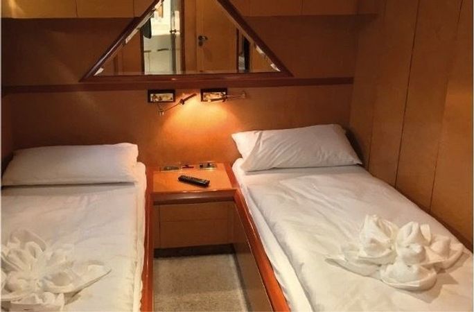 Astondoa 68 GLX Flybridge | Family Star