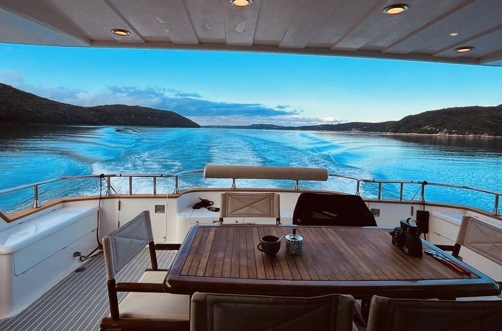 Astondoa 68 GLX Flybridge | Family Star