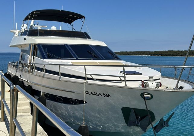 Astondoa 68 GLX Flybridge | Family Star