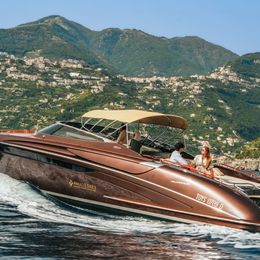 Riva Rivarama 44 | Make Up