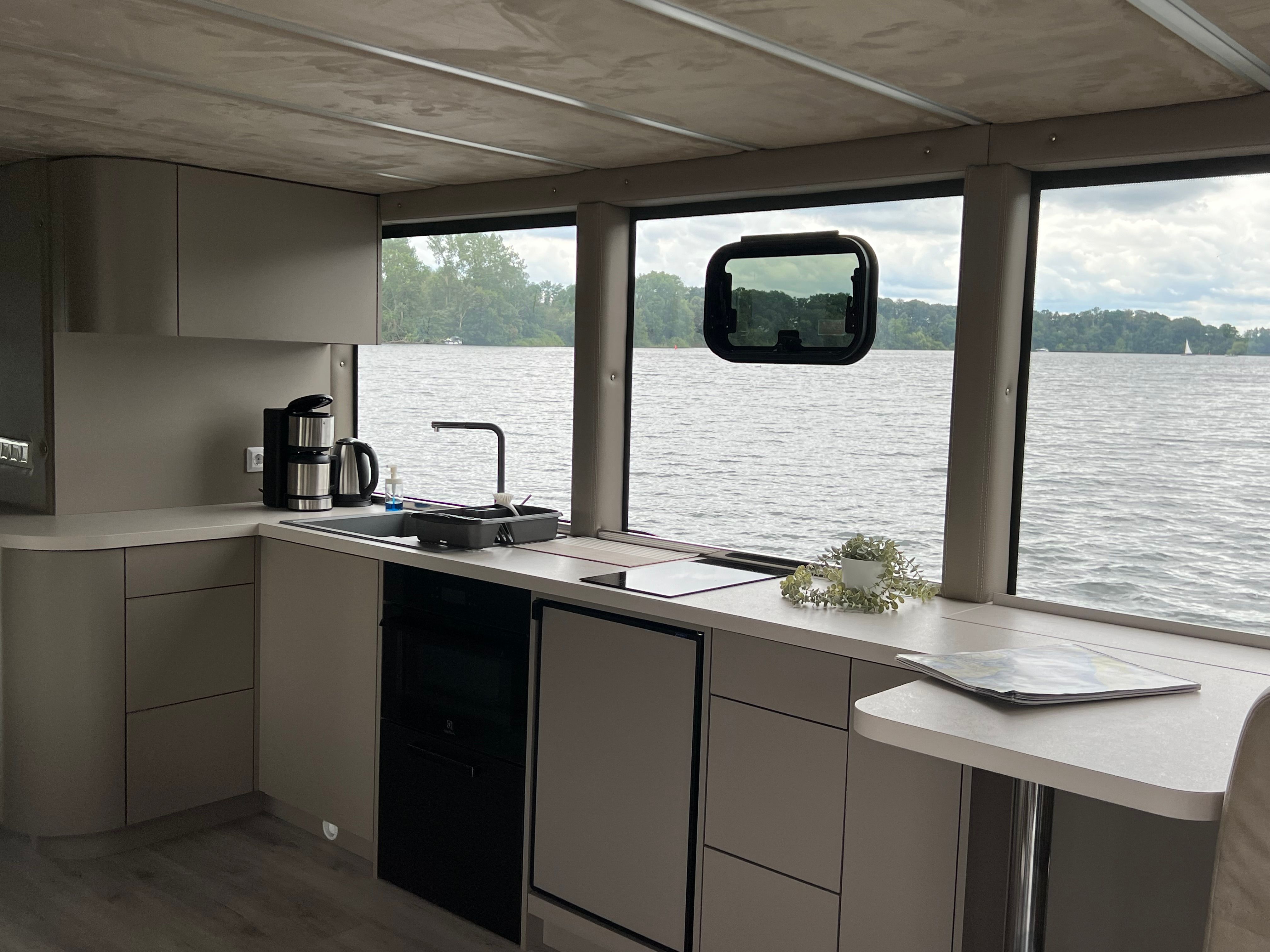 Houseboat Luxboot | Luxboot 1