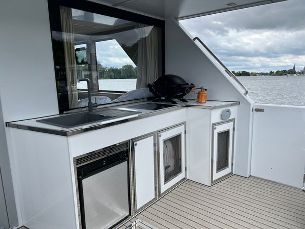 Houseboat Luxboot | Luxboot 1