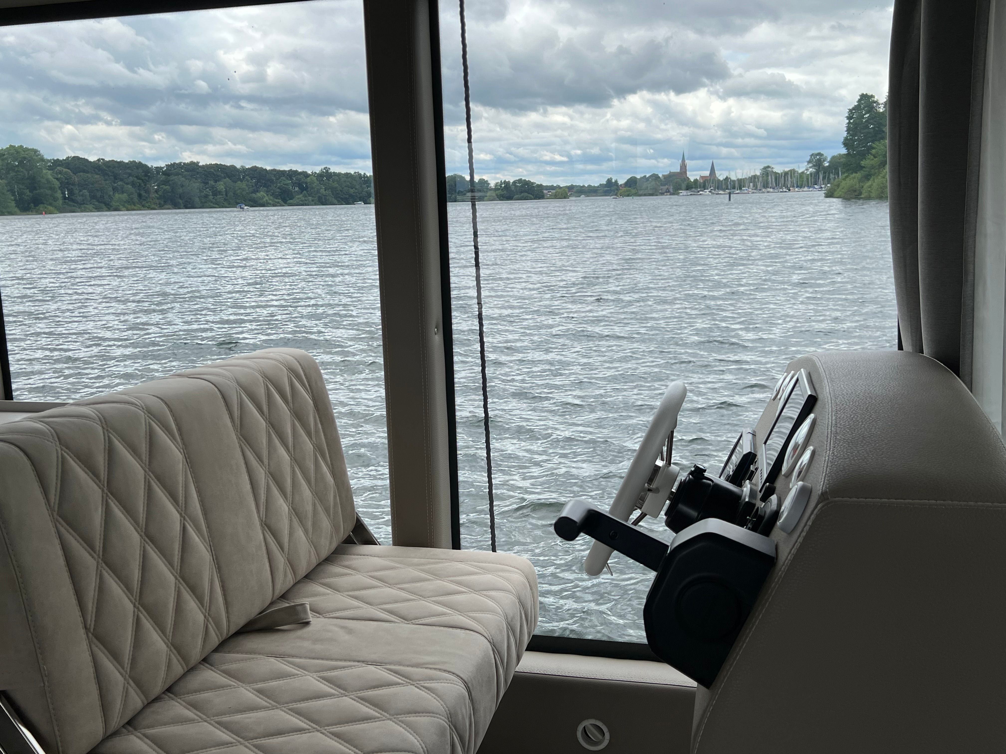 Houseboat Luxboot | Luxboot 1