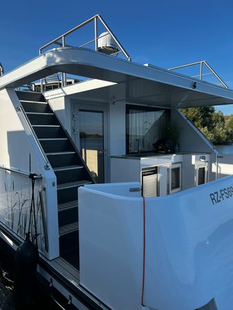 Houseboat Luxboot | Luxboot 1