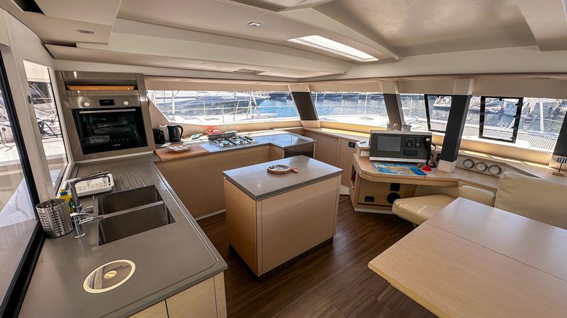 Fountaine Pajot Saba 50 | Franco Nero