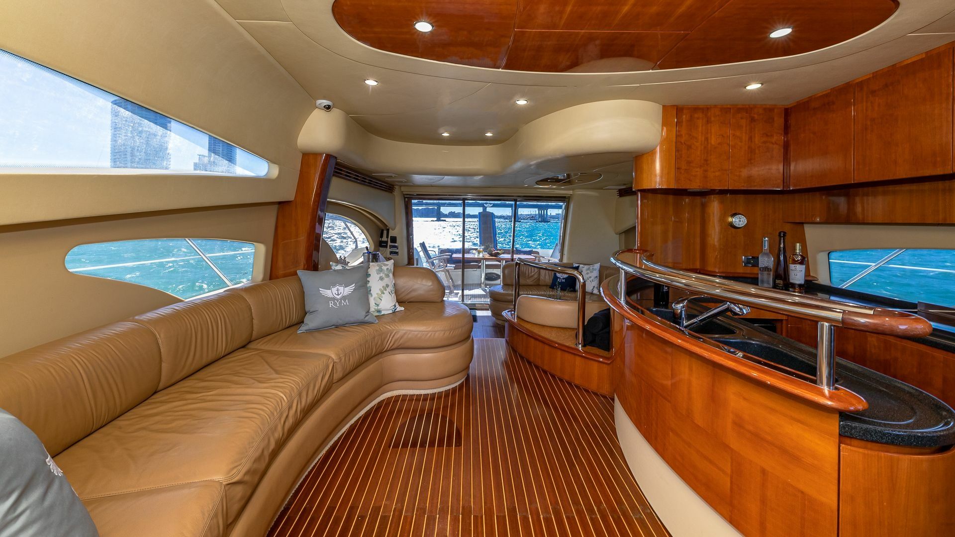 Azimut 62 Fly | Priceless