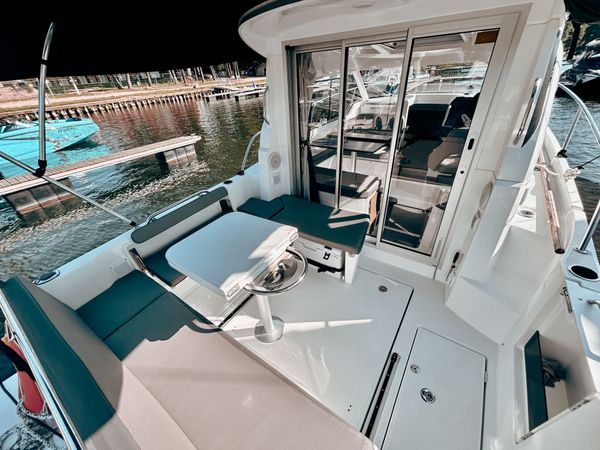 Beneteau Antares 8 | Dzo Dzo