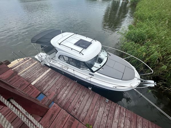 Beneteau Antares 8 | Dzo Dzo