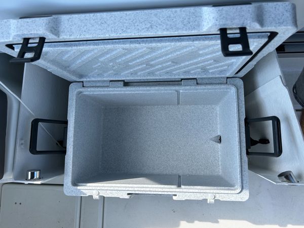 Beneteau Antares 8 | Dzo Dzo