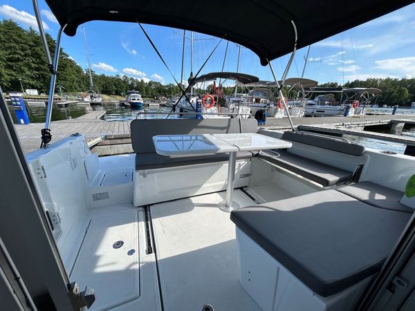 Beneteau Antares 8 | Dzo Dzo