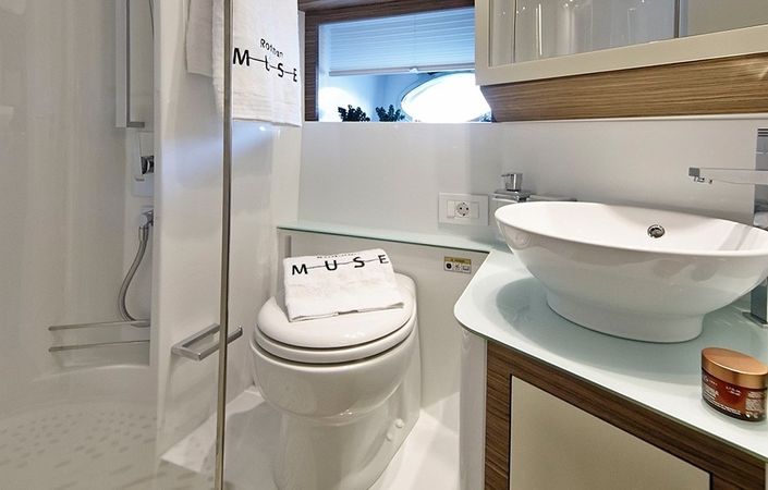 Rodman Muse 44 | Arctic Queen