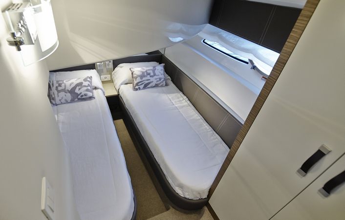 Rodman Muse 44 | Arctic Queen