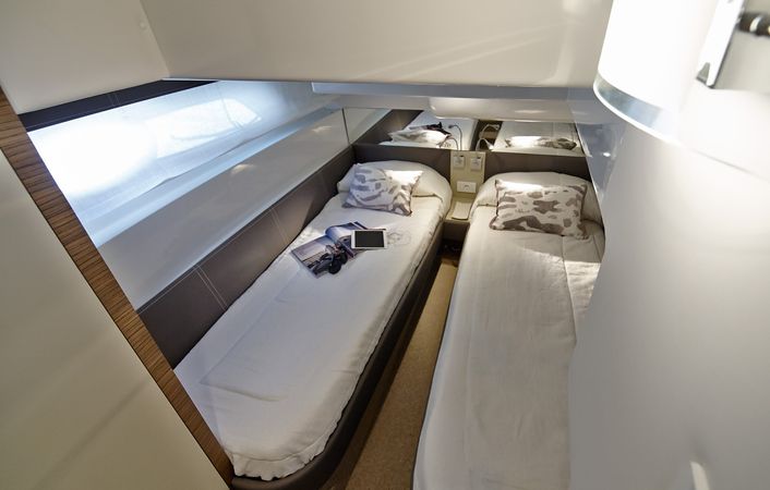 Rodman Muse 44 | Arctic Queen