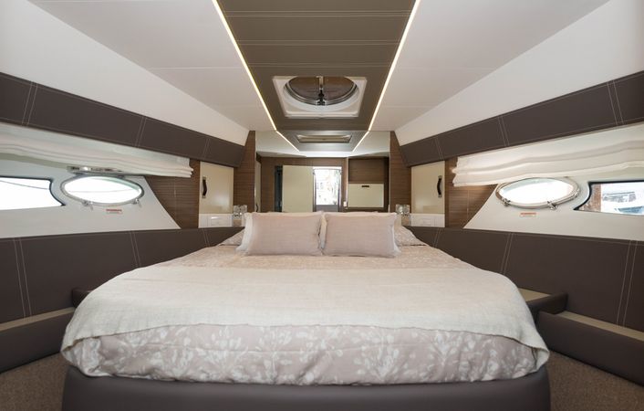 Rodman Muse 44 | Arctic Queen