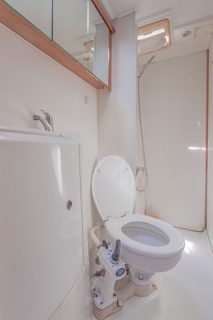 Lagoon 420 | Blue Castle