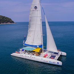 Fountaine Pajot Taiti 75 | Blueket