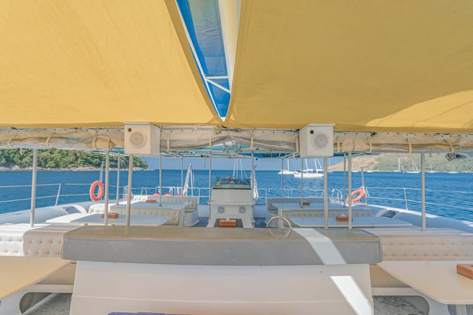 Fountaine Pajot Taiti 75 | Blueket