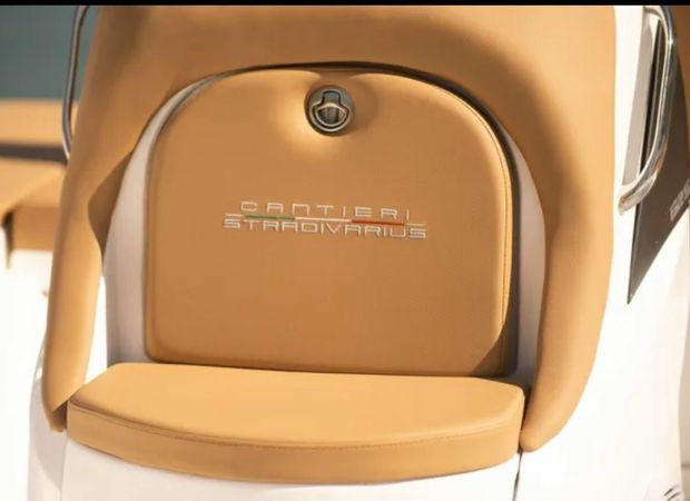 Stradivarius 62 | 005