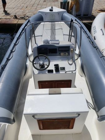 Capelli Tempest 750 | 08