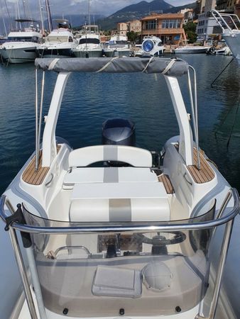 Capelli Tempest 750 | 08