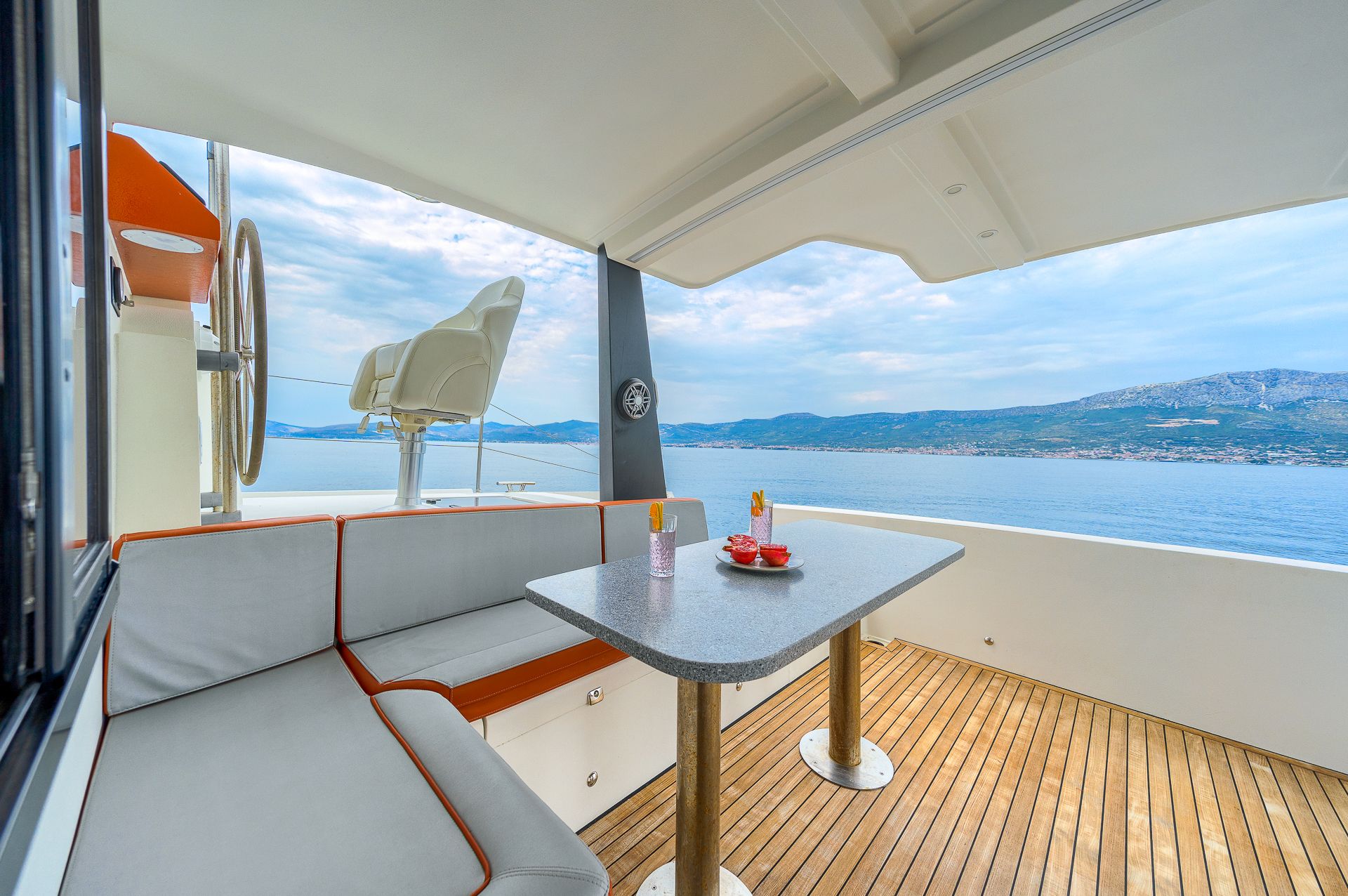 Luna 47 Power | Orange